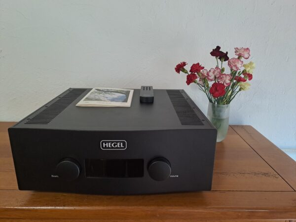 Amplificateur HEGEL H590 – Image 2